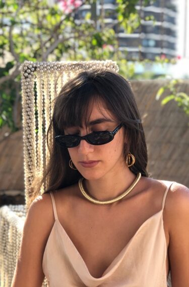 instagram-model-img1-mobile